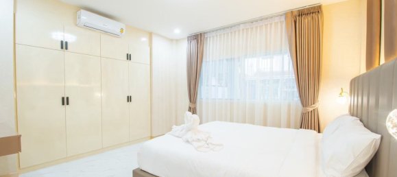 4 chambres house à louer à Pattaya, Chonburi, Eastern Thailand, Thailand № 81810 6