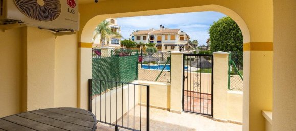 2 bedrooms House in Torrevieja, Spain No. 182934 3