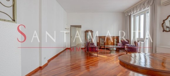 Квартира с 2 спальнями в Милан, Италия № 243624 19