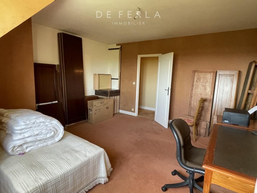 4 bedrooms House in Villiers-Saint-Frederic, France No. 181781