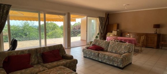 4 bedrooms House in Villiers-Saint-Frederic, France No. 181781 3