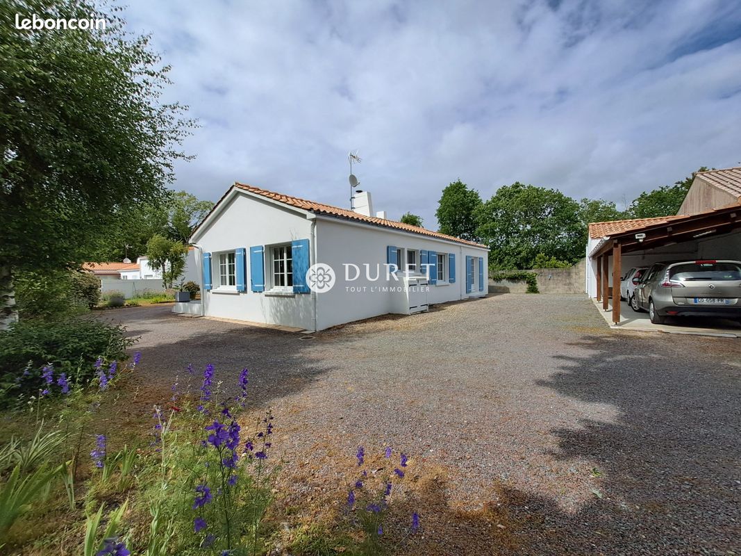 3 bedrooms House in Soullans, France No. 98925