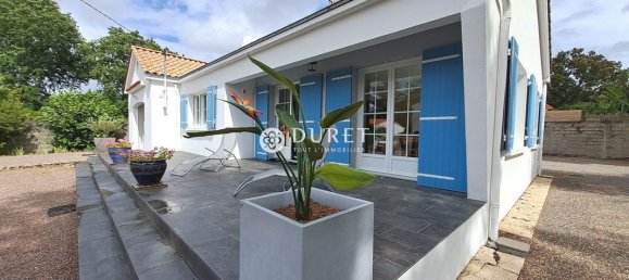 3 bedrooms House in Soullans, France No. 98925 12