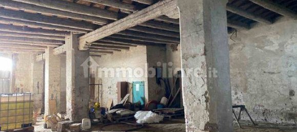 6 bedrooms Apartment in Ferrara, Italy No. 19576 12