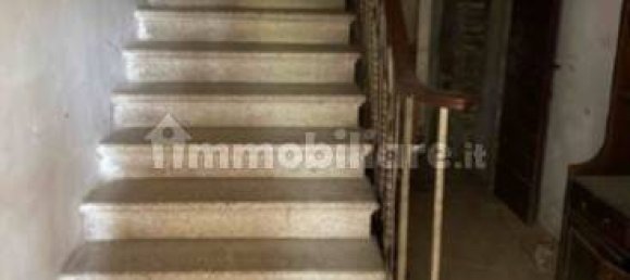 6 bedrooms Apartment in Ferrara, Italy No. 19576 11