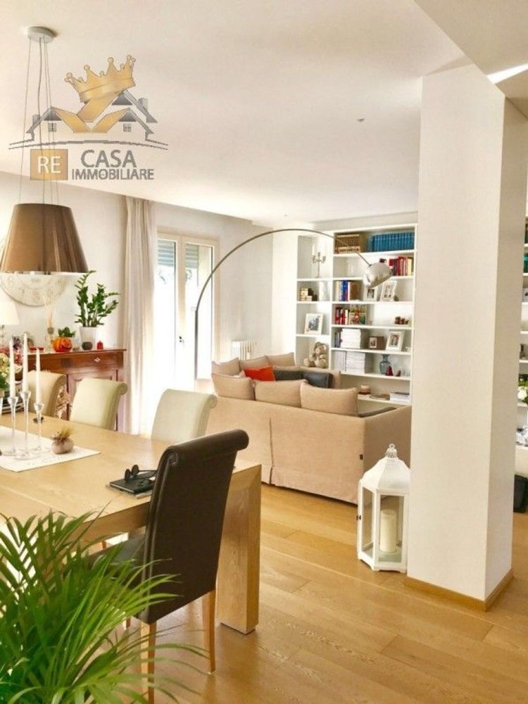 Dúplex de 7 dormitorios en Padua, Italy No. 380721