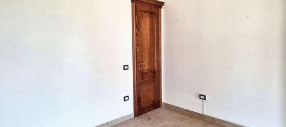 3 rooms Apartment in Narbolia, Italy No. 15668 3