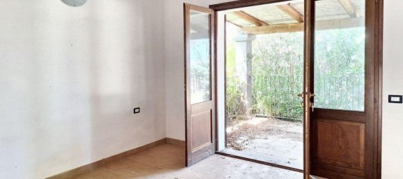 3 rooms Apartment in Narbolia, Italy No. 15668 2