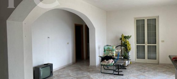 8 rooms Villa in Zagarise, Italy No. 24459 10
