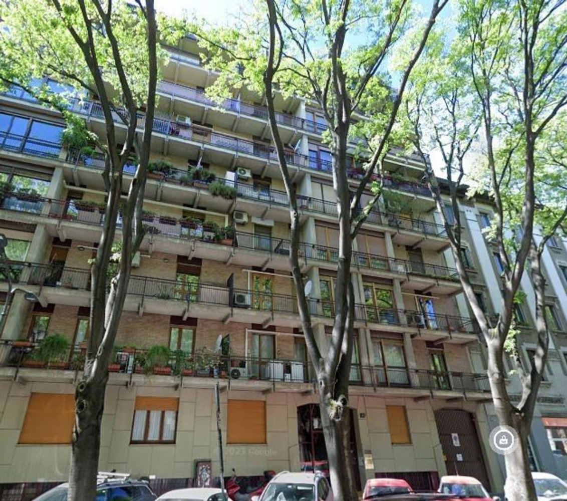 Квартира с 2 комнатами в Милан, Италия № 291497