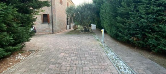 9 rooms Villa in Vigarano Mainarda, Italy No. 143994 8