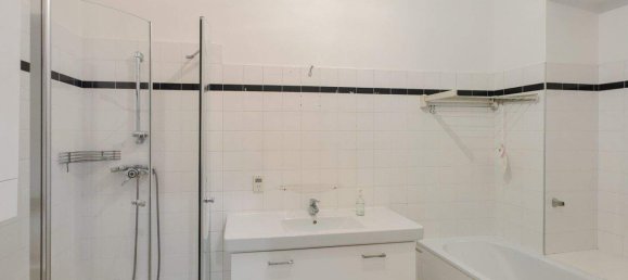 3 rooms Apartment in Alsergrund, Austria No. 130327 7