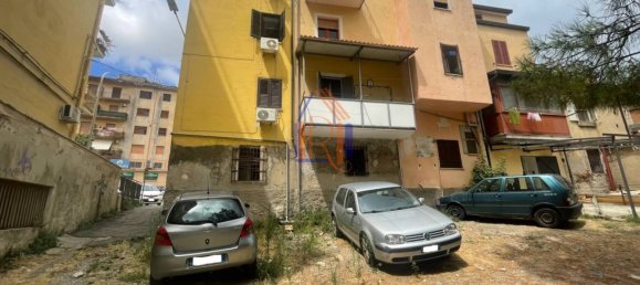 2 bedrooms Apartment in Lamezia Terme, Italy No. 271340 4