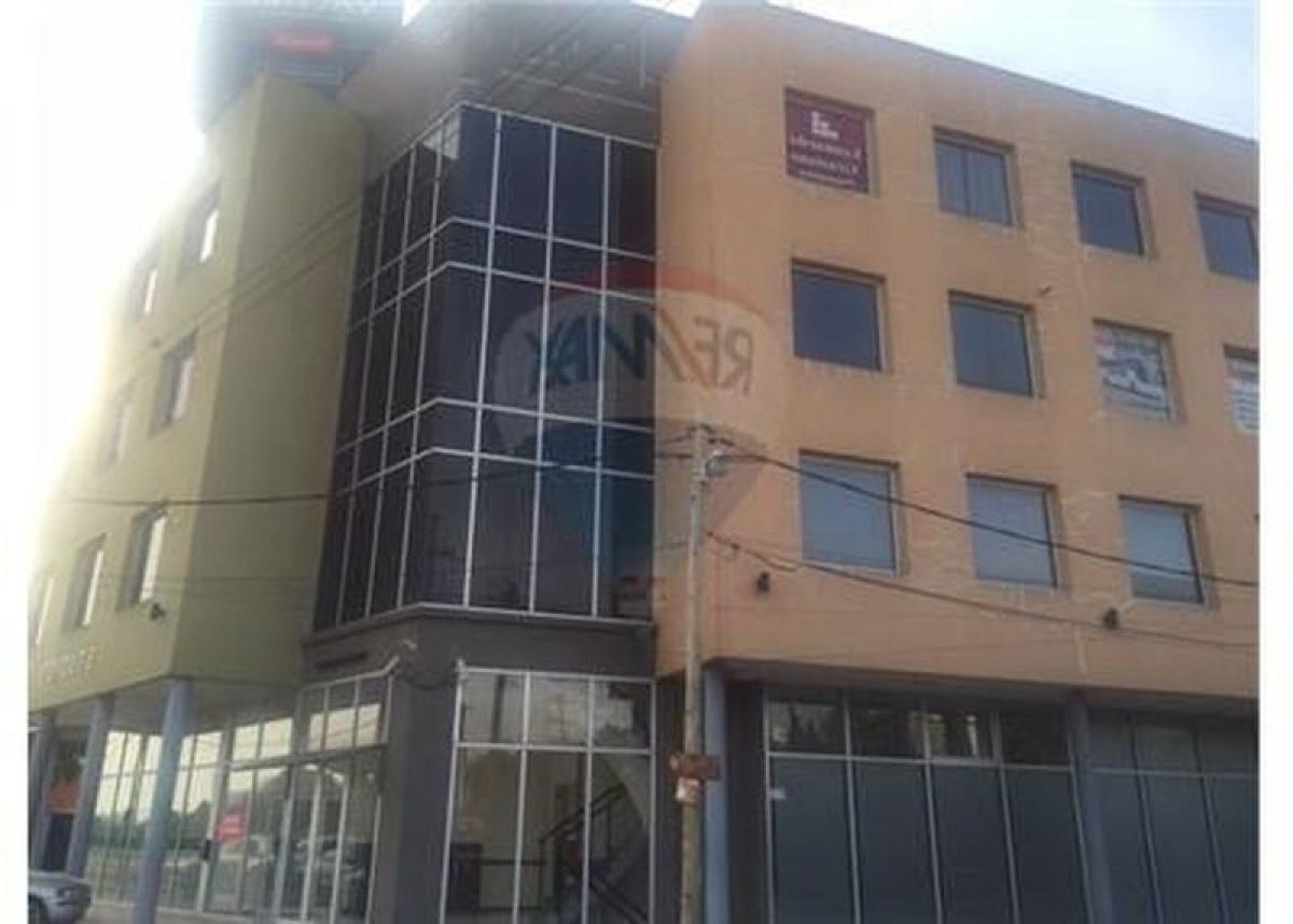 57m² Office in Pilar, Argentina No. 29905