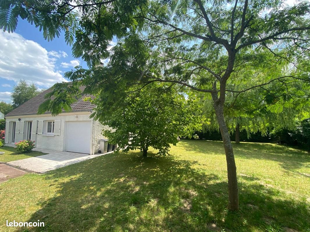 3 bedrooms House in Apremont, France No. 341590