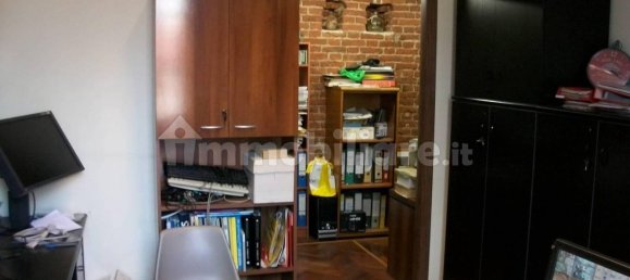 4 bedrooms Apartment in Turin, Italy No. 207147 10