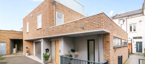 2 Schlafzimmer Haus in Barnes, United Kingdom, Nr. 5179 3