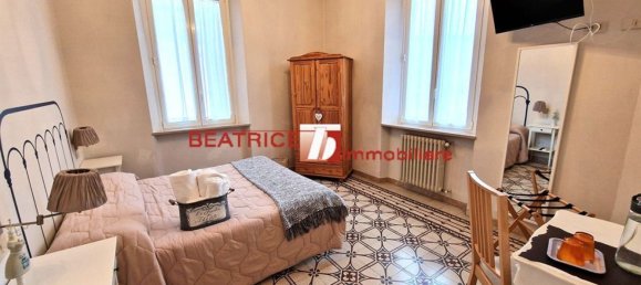 12 rooms Villa in Lucca, Italy No. 10772 14