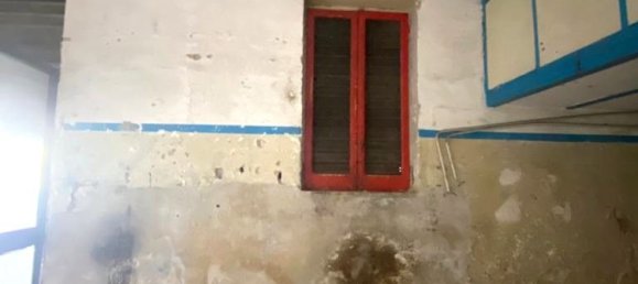 70m² Commercial property in Foggia, Italy No. 172216 5