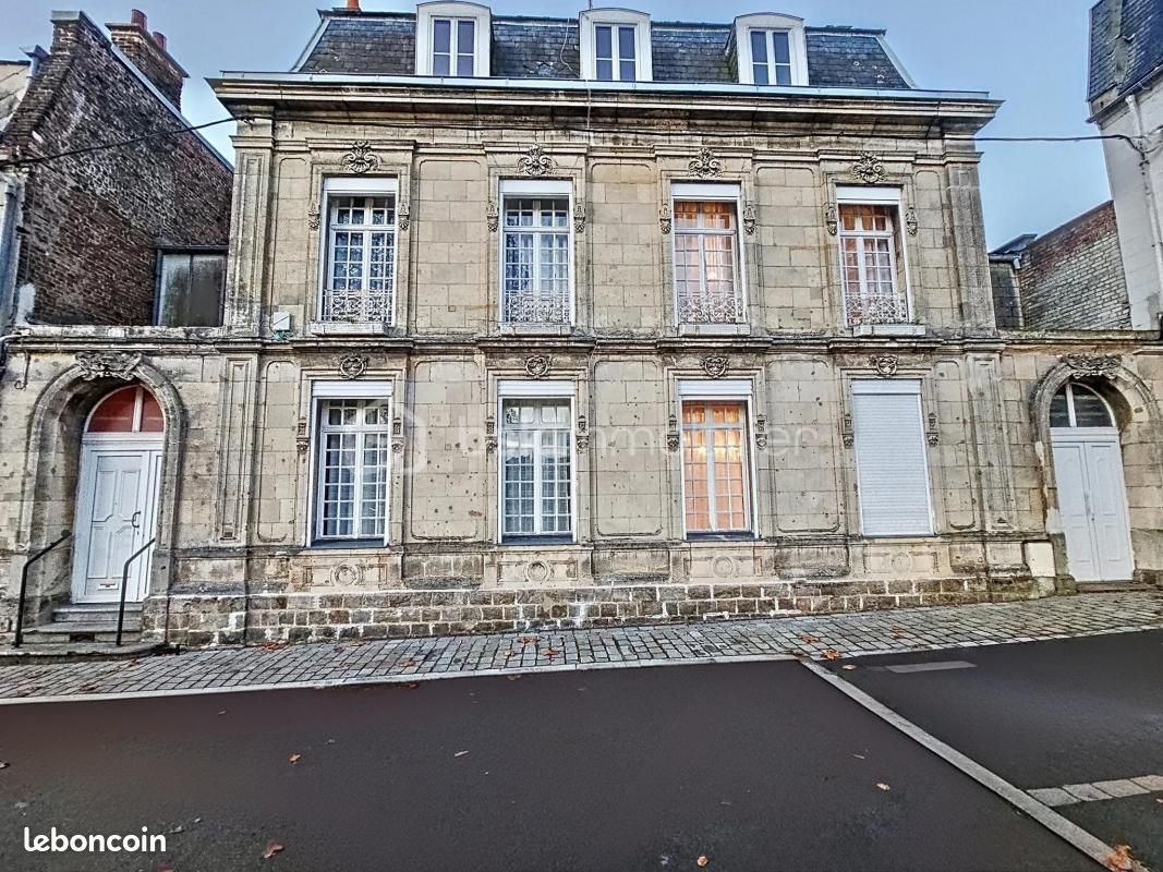 6 bedrooms House in Cambrai, France No. 57355