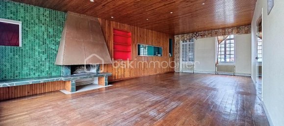 6 bedrooms House in Cambrai, France No. 57355 8