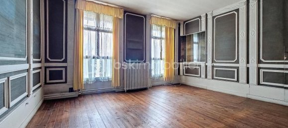 6 bedrooms House in Cambrai, France No. 57355 16