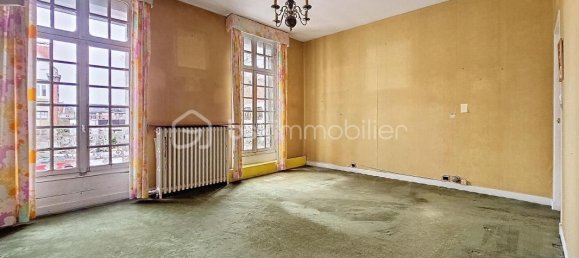 6 bedrooms House in Cambrai, France No. 57355 15