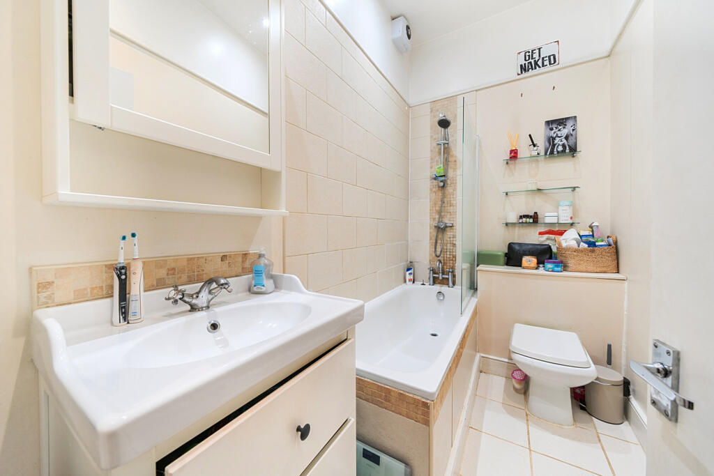 Квартира с 2 спальнями в Лондон, Великобритания № 7747