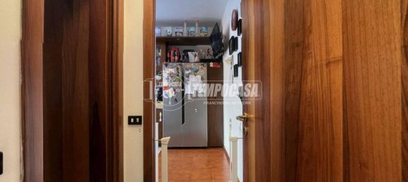 2 Schlafzimmer Wohnung in Parabiago, Italy, Nr. 310225 16