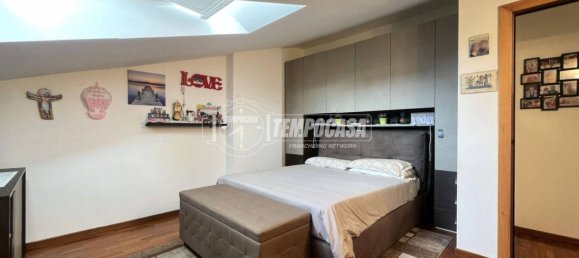 2 Schlafzimmer Wohnung in Parabiago, Italy, Nr. 310225 38