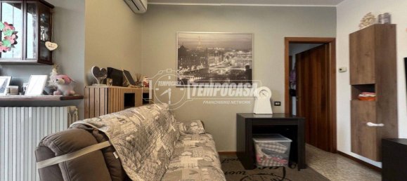 2 Schlafzimmer Wohnung in Parabiago, Italy, Nr. 310225 8