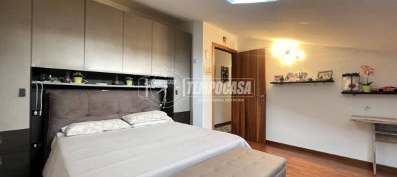2 Schlafzimmer Wohnung in Parabiago, Italy, Nr. 310225 43