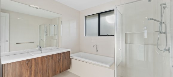 5 Schlafzimmer Haus in Springvale, Australia, Nr. 476 12