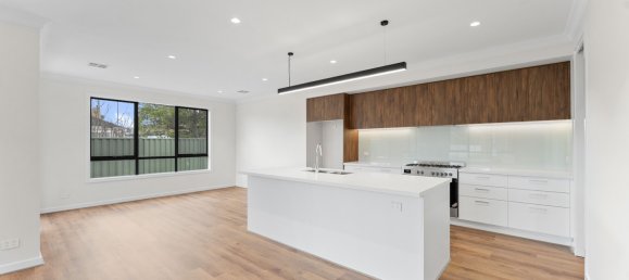 5 Schlafzimmer Haus in Springvale, Australia, Nr. 476 4