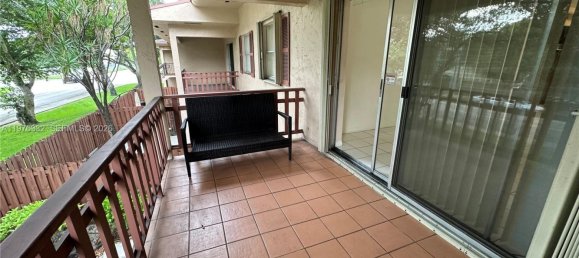 1 Schlafzimmer Gewerbliche Immobilien in Miami, USA, Nr. 615327 4