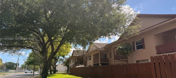 1 Schlafzimmer Gewerbliche Immobilien in Miami, USA, Nr. 615327 17
