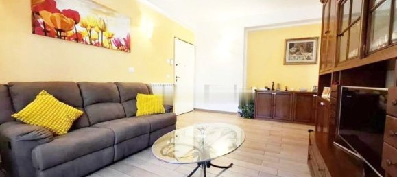 4 bedrooms Apartment in La Spezia, Italy No. 320488 2