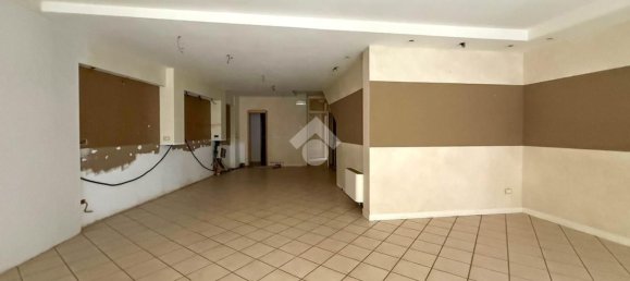 Büro in Salò, Italy 64m², Nr. 332658 14