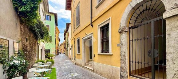 Büro in Salò, Italy 64m², Nr. 332658 25