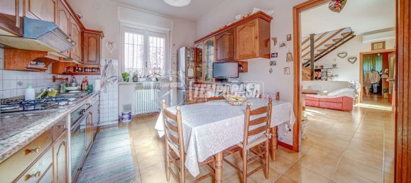 4 rooms Villa in Somma Lombardo, Italy No. 334190 23