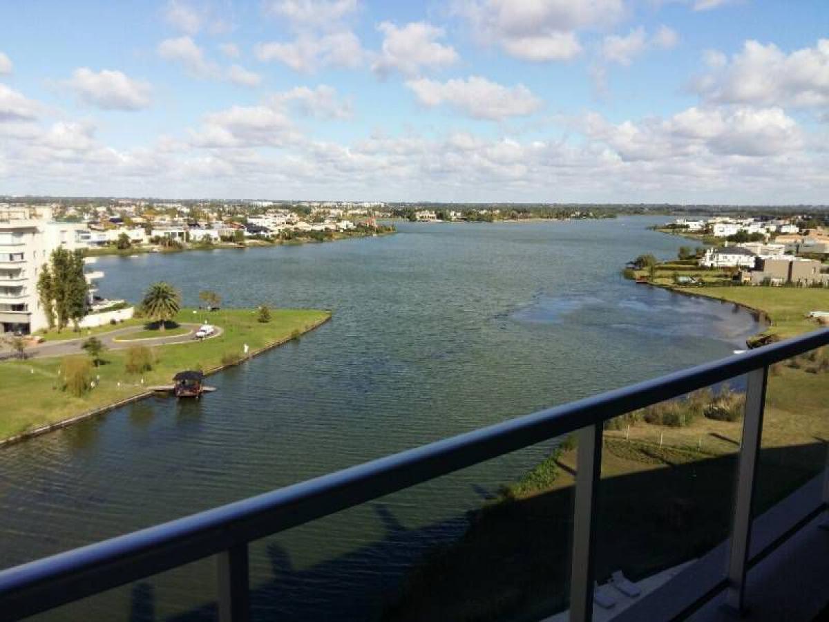 3 bedrooms Apartment in Tigre, Argentina No. 56957