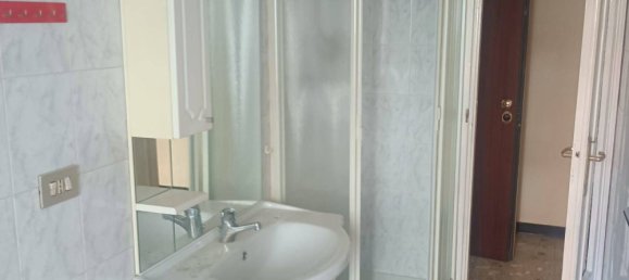 3 rooms Apartment in Asti, Italy No. 158047 8