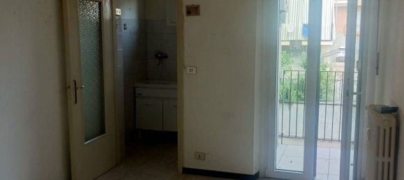 3 rooms Apartment in Asti, Italy No. 158047 4