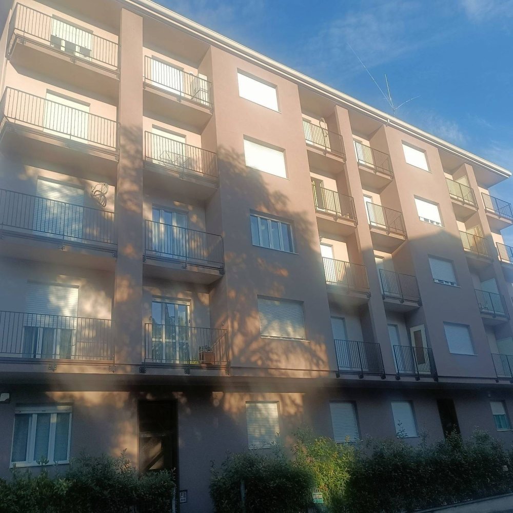 3 rooms Apartment in Asti, Italy No. 158047