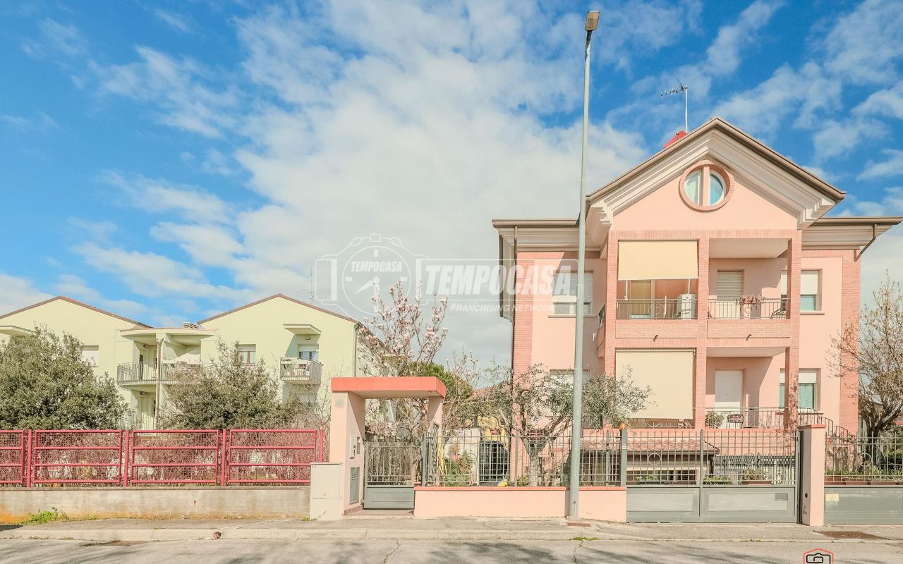 4-salle Appartement à Riccione, Italy No. 146306