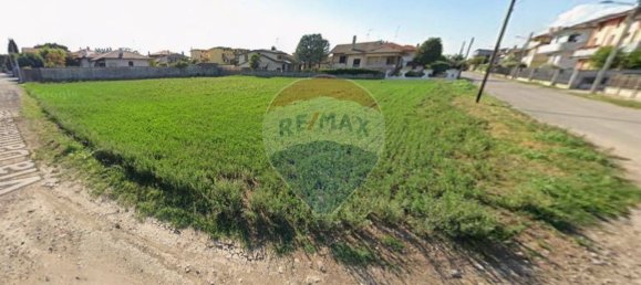 2100m² Land in Cerro Maggiore, Italy No. 57476 5