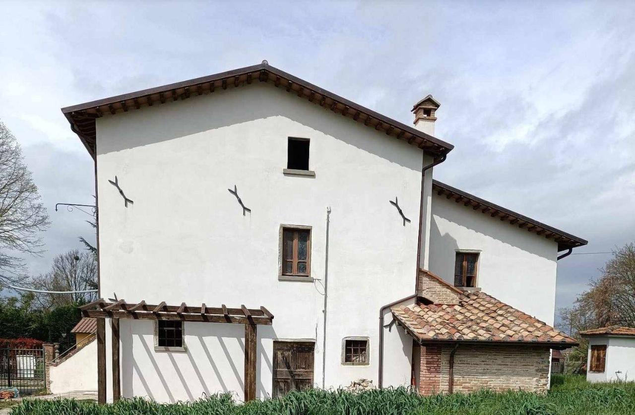 5-Zimmer Haus in Sansepolcro, Italy, Nr. 135944