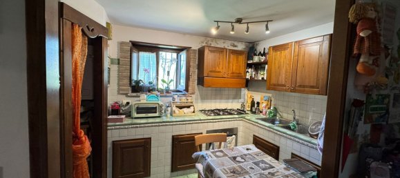 4-salle Appartement à Stroncone, Italy No. 261361 4