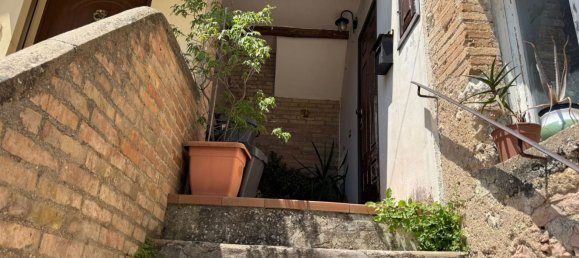 4-salle Appartement à Stroncone, Italy No. 261361 8