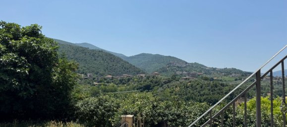 4-salle Appartement à Stroncone, Italy No. 261361 9